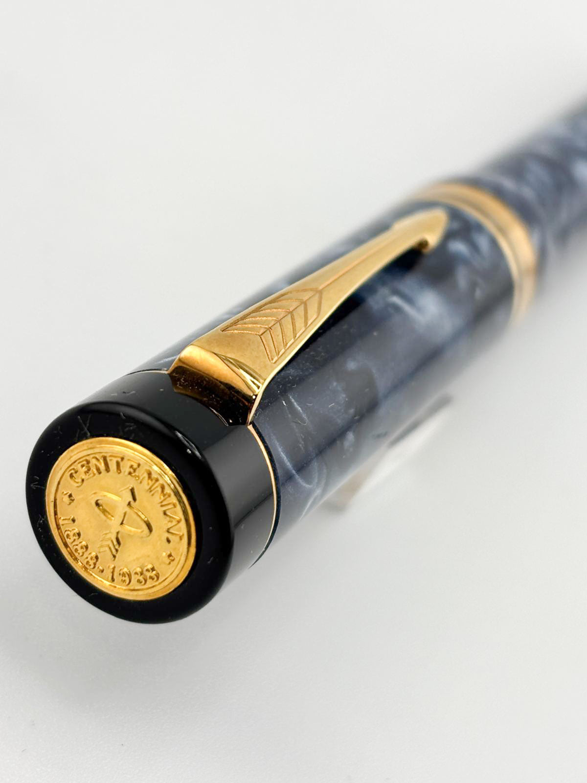Parker Duofold Centennial (Largest Size) Fountain Pen - Medium 18kt Gold Nib