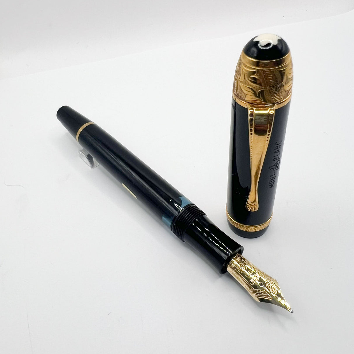 Montblanc Voltaire Writers Series Limited Edition Fountain Pen - Medium 18kt Gold Nib