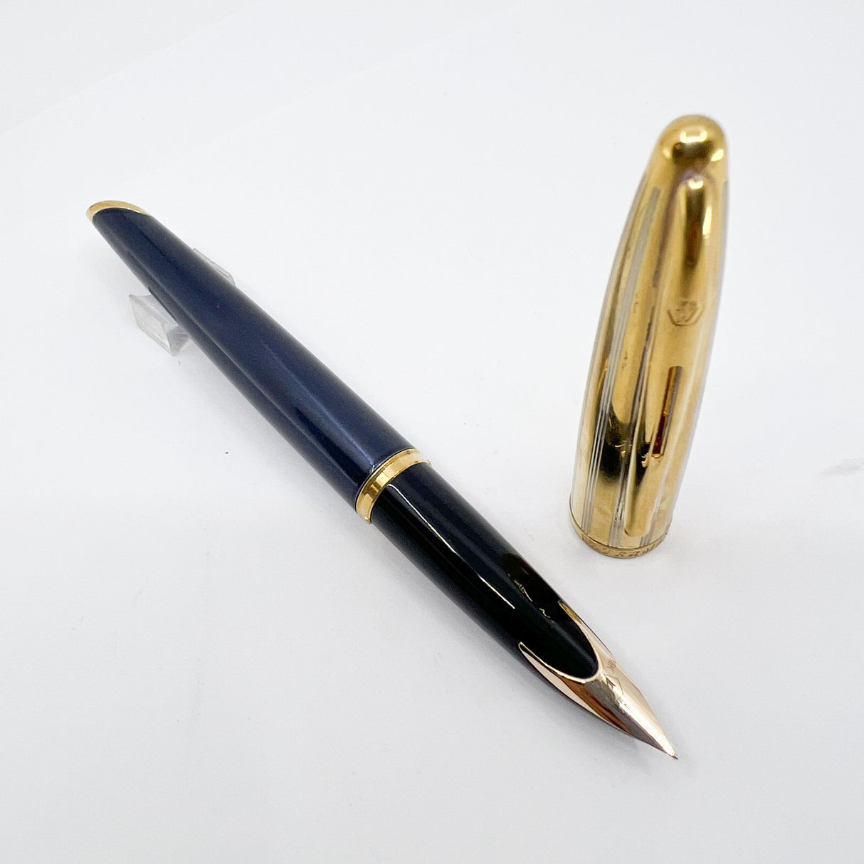 Waterman Carene Deluxe 2-Tone Gold-Plated Cap/Prussian Blue Lacquer Barrel Fountain Pen - Fine 18kt Gold Nib