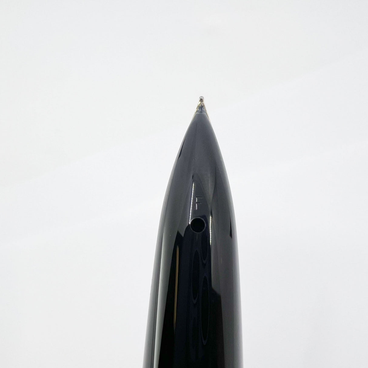 Waterman Carene Deluxe 2-Tone Gold-Plated Cap/Prussian Blue Lacquer Barrel Fountain Pen - Fine 18kt Gold Nib