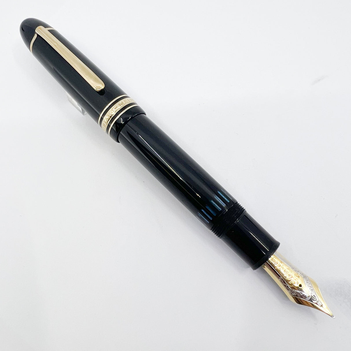 Montblanc Meisterstuck #149 (Largest) Black Resin Fountain Pen - Semi-Flexible Medium 18kt Gold Nib