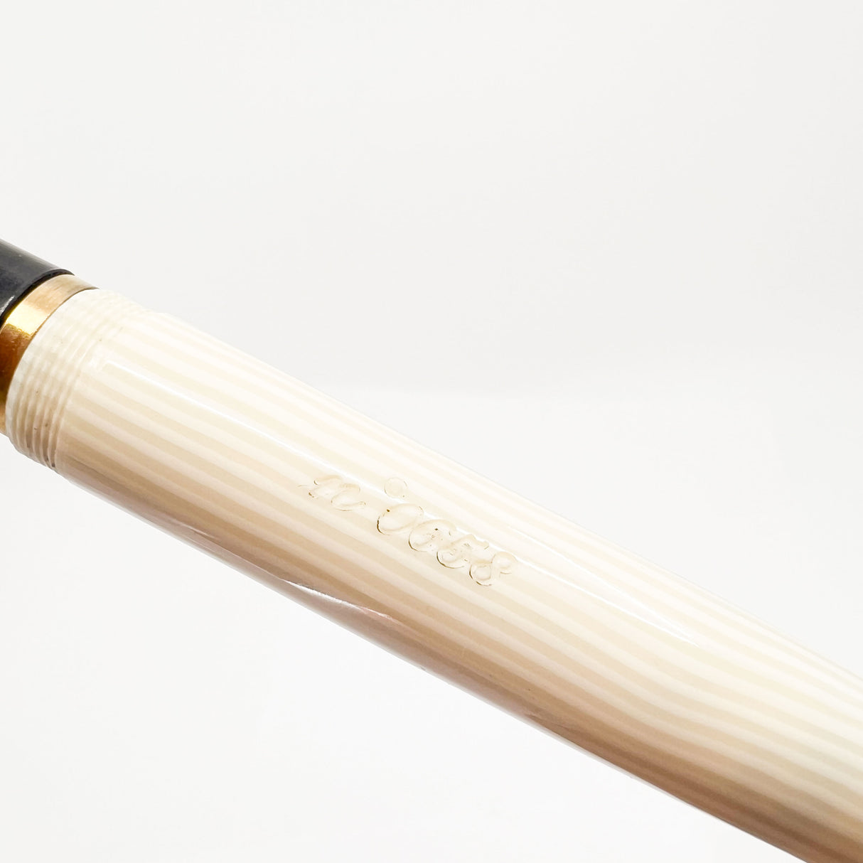 Francois Yves Luthier Modigliani White Limited Edition Fountain Pen
