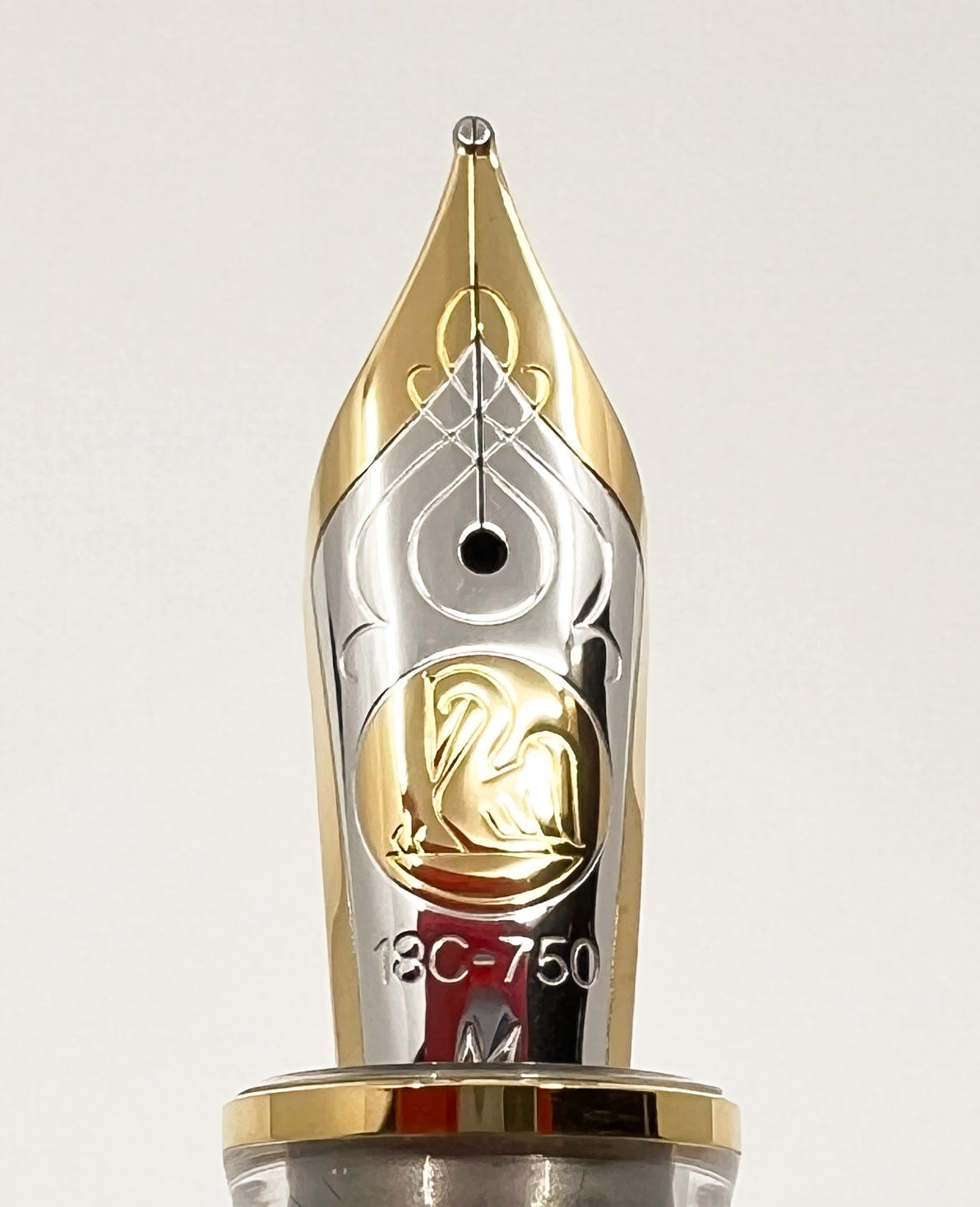 Pelikan M800 Clear Demonstrator Fountain Pen - Gold Plated Trim