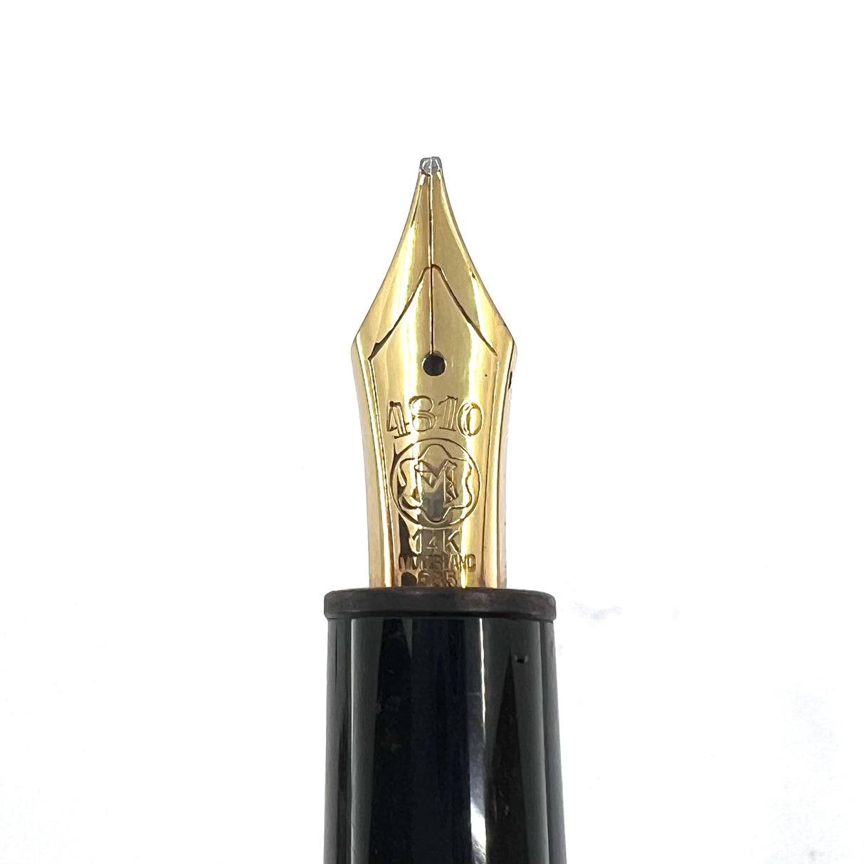 Montblanc #146 LeGrand Meisterstuck Black Resin Fountain Pen - Flexible Broad 14kt Gold Nib