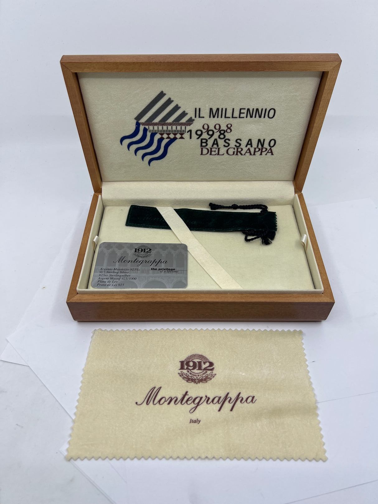 Montegrappa Limited Edition Fountain Pen for the Millenium of Bassano del Grappa, the Home of Montegrappa - Medium 18kt Gold Nib