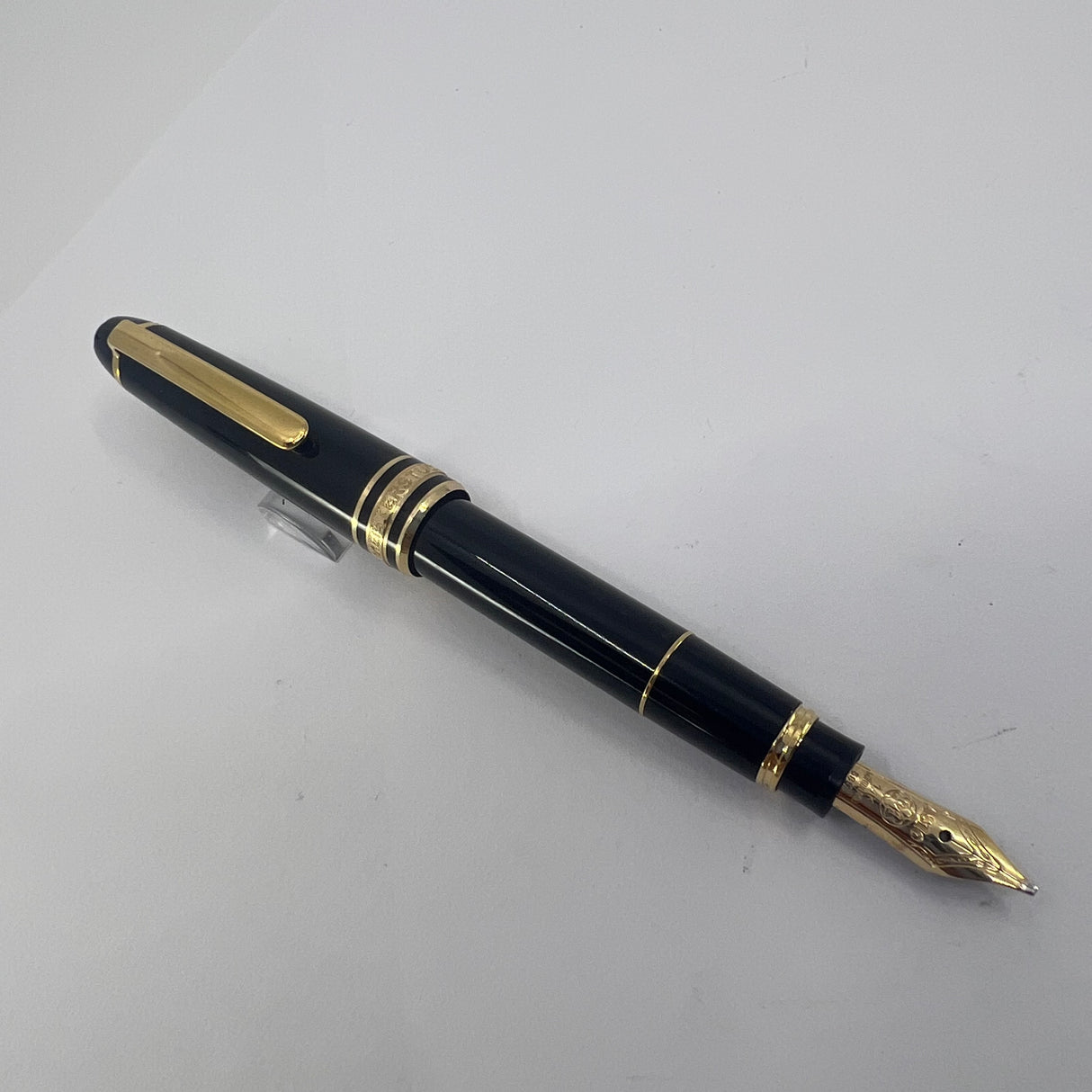 Montblanc Meisterstuck Mozart Black Resin Fountain Pen - Medium 14kt Gold Nib