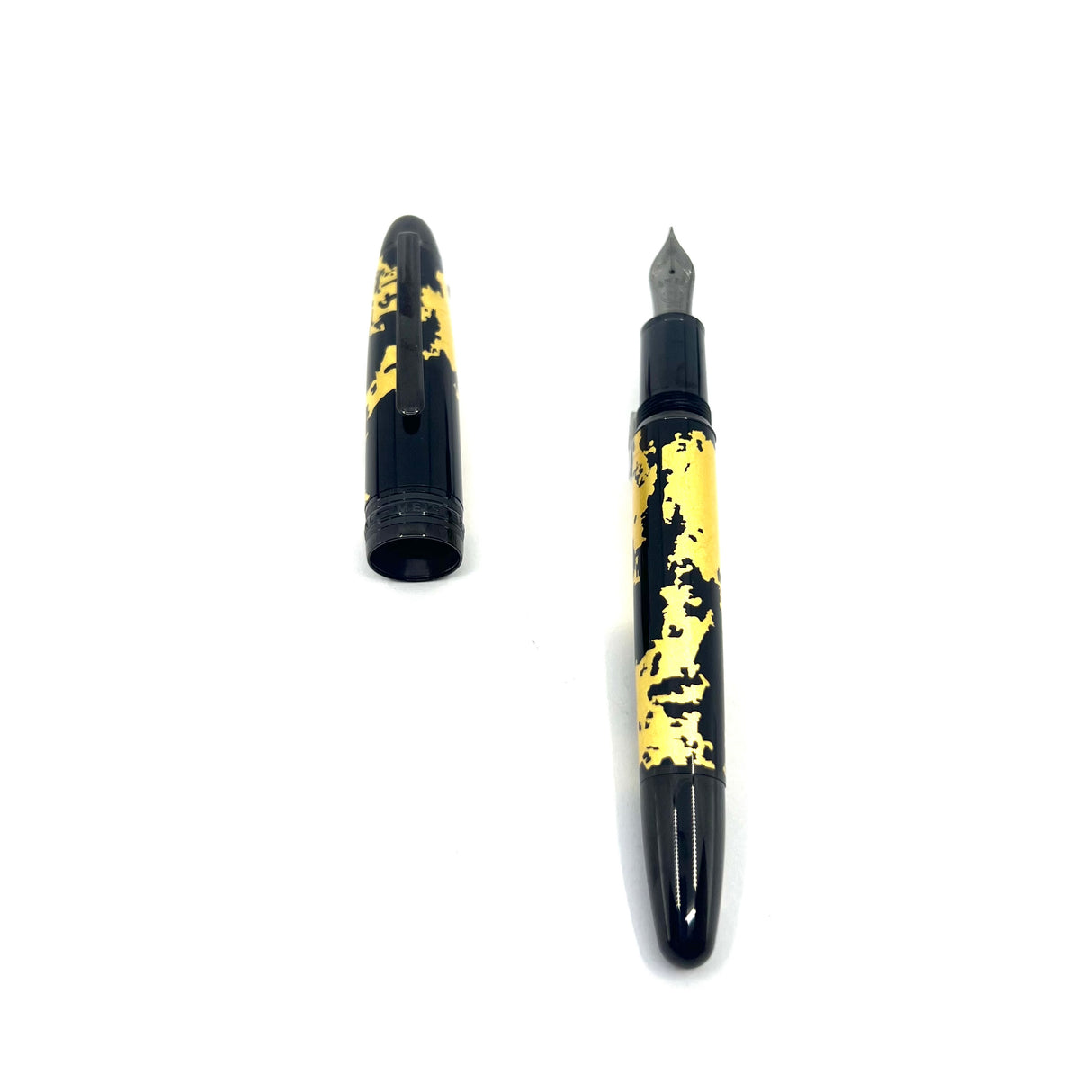 Montblanc Meisterstuck Calligraphy Gold Leaf Solitaire LeGrand Special Edition Fountain Pen - Semi-Flex Fine 18kt Gold Nib