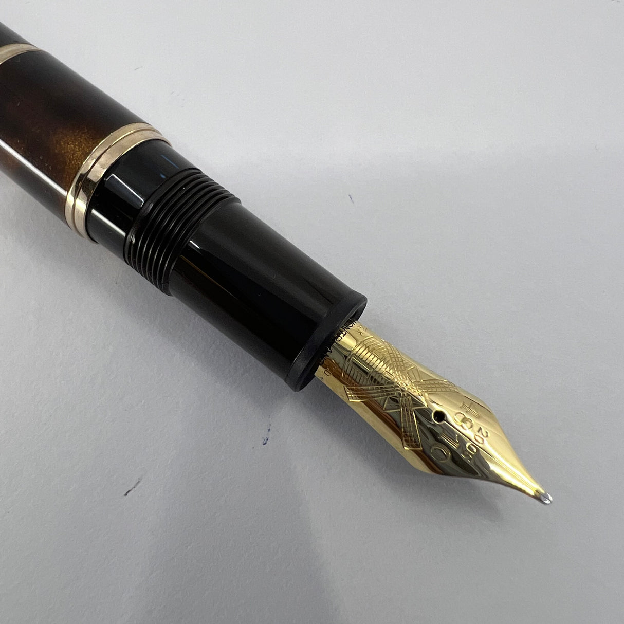 Montblanc Cervantes (Don Quixote) Writer's Limited Edition Fountain Pen - Medium 18kt Gold Nib