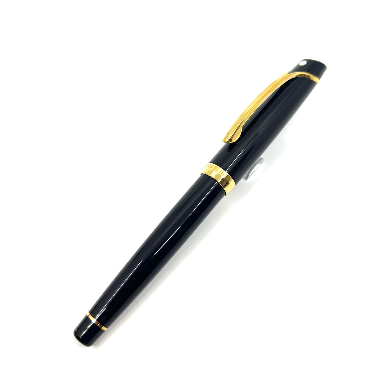 Sheaffer Valor Fountain Pen - Broad 14kt Gold Nib