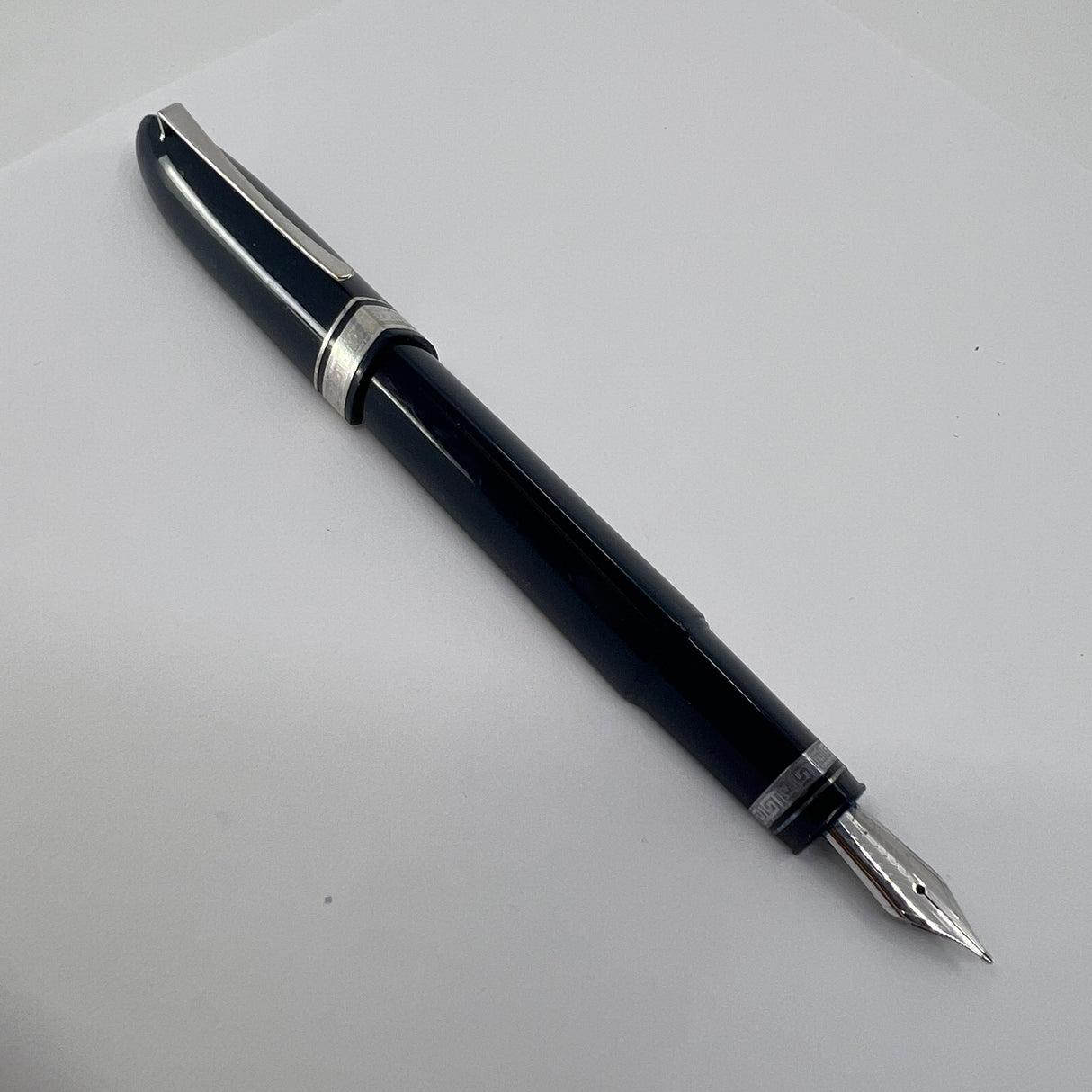 OMAS Blue #360 Triangulated Fountain Pen - Medium 18kt Gold Nib
