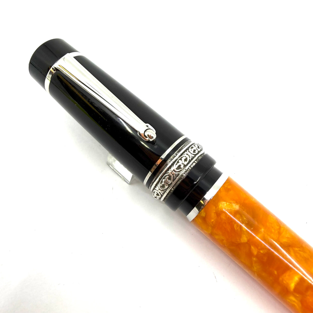 Delta - The Original Oversized DolceVita Sterling Silver Trim Fountain Pen - Extra Fine 18kt Gold Nib