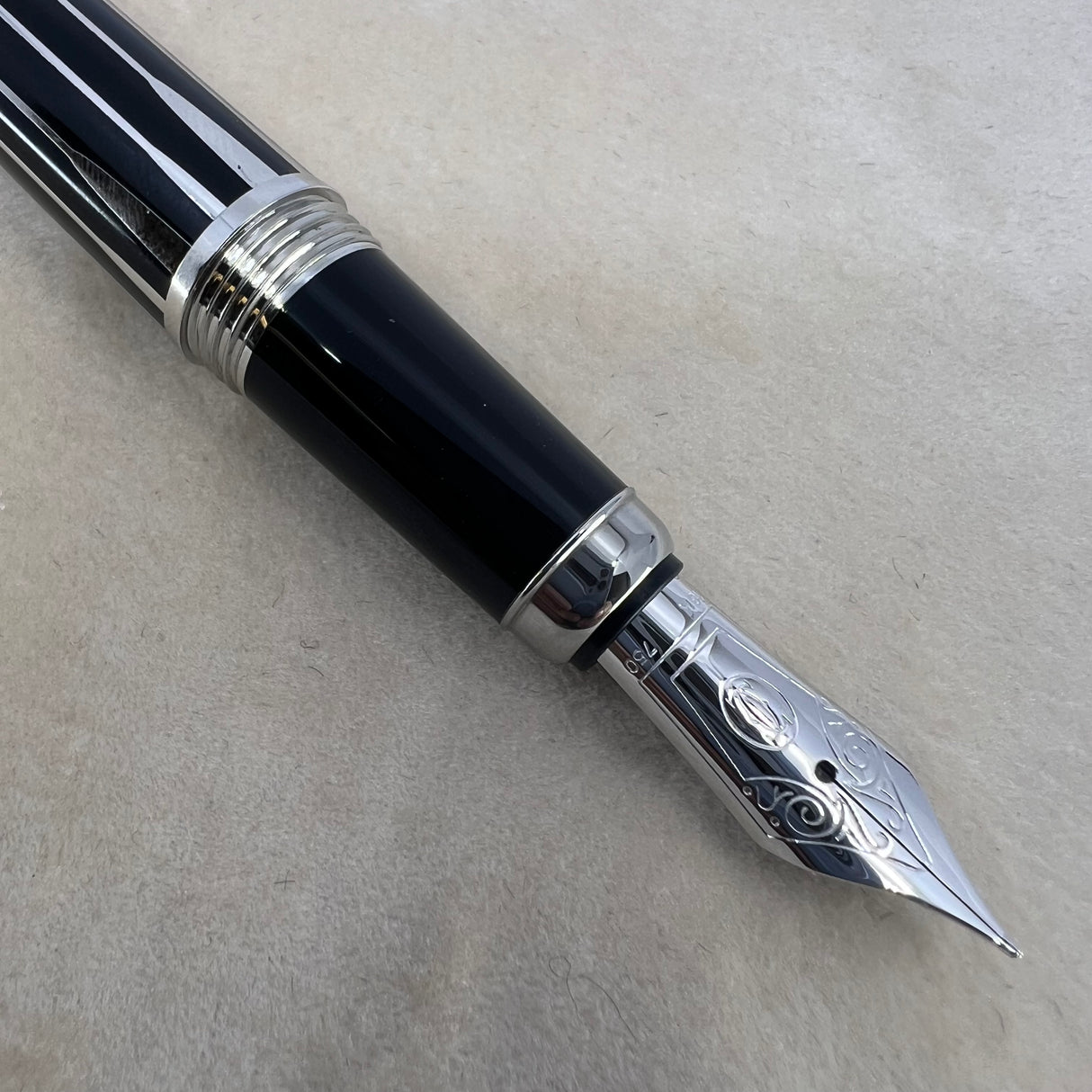 Cartier Backgammon Limited Edition Fountain Pen - Fine 18kt Gold Nib