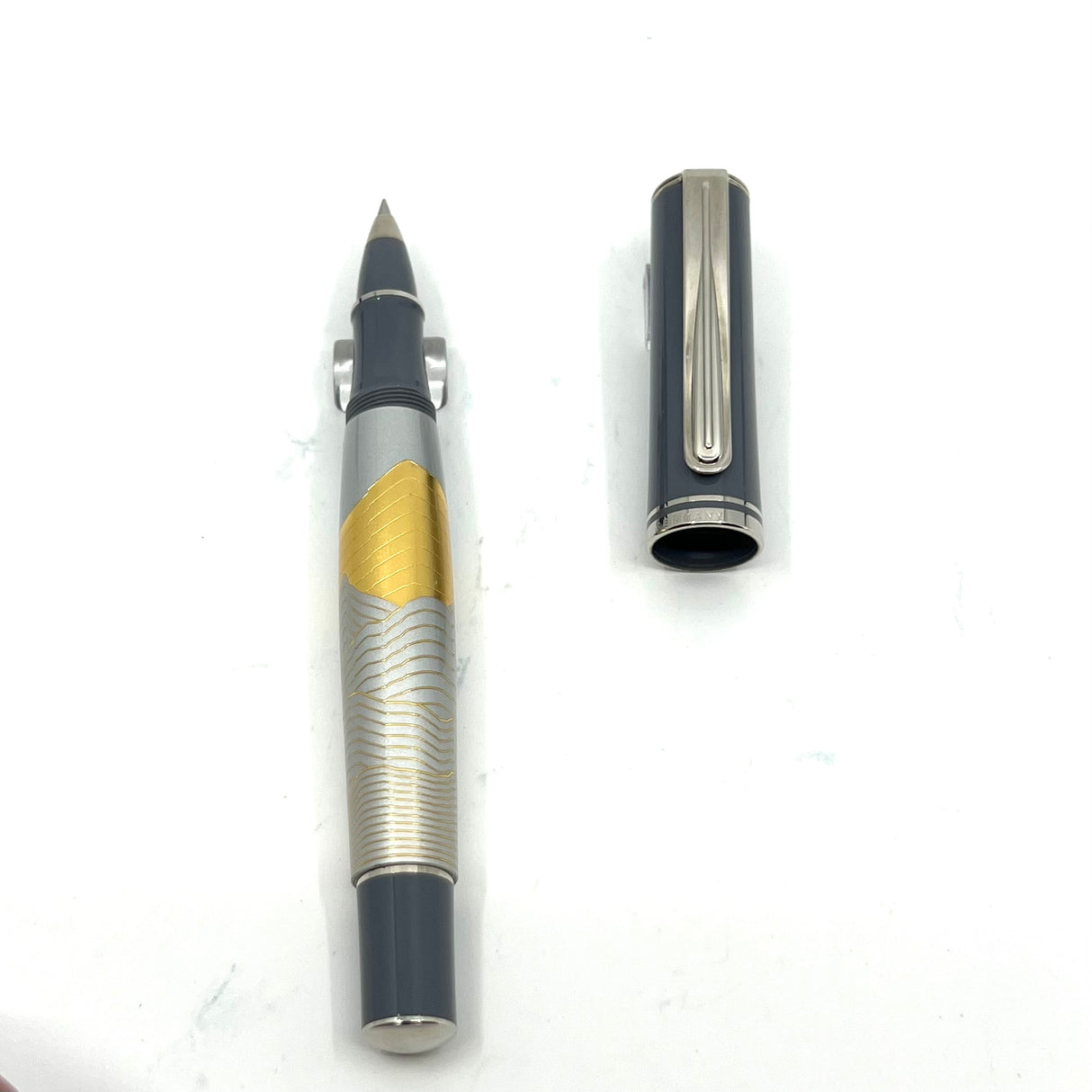 Pelikan R640 Mount Everest Natural Beauty Rollerball