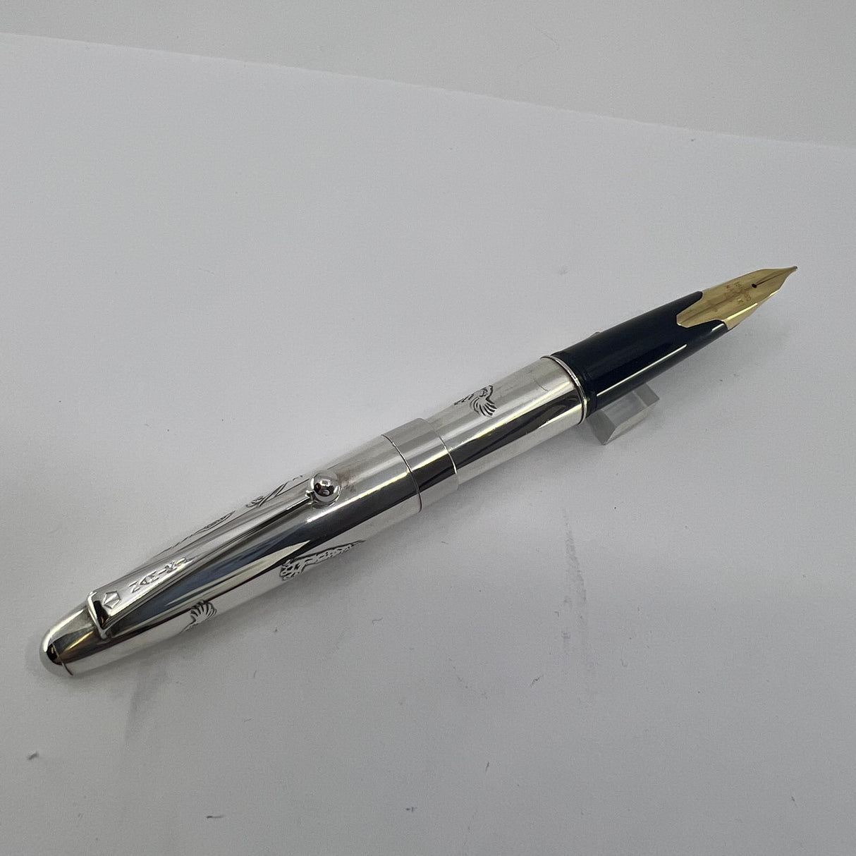 Namiki Sterling Silver Dragon Fountain Pen - Broad 18kt Gold Nib
