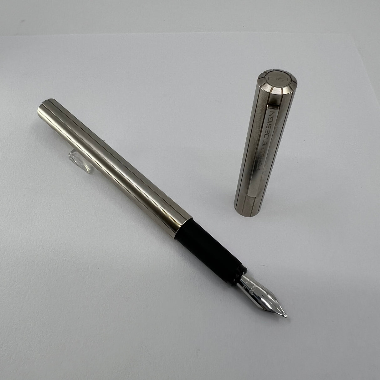 Porsche Design Slim Line Metal Fountain Pen - Broad 18kt Gold Nib
