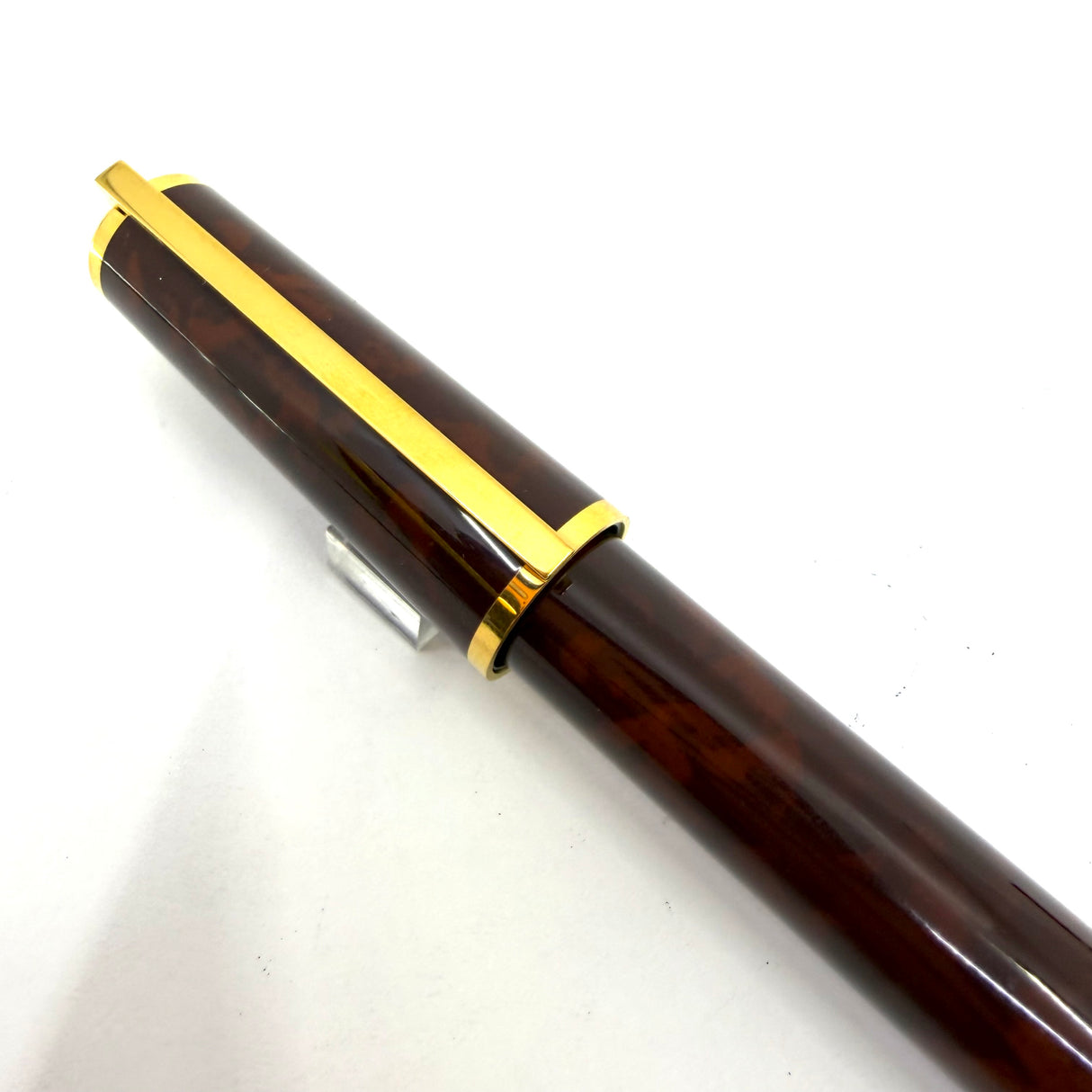 S. T. Dupont Montparnasse Chairman (Largest) Tortoiseshell Laque de Chine Fountain Pen - Fine 18kt Gold Nib - Rarely Found in MINT Condition!