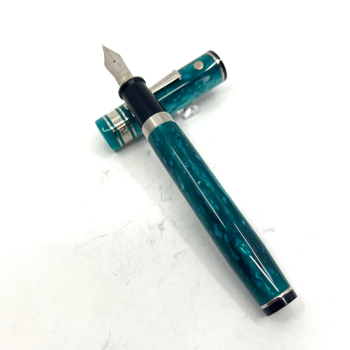 Wahl Eversharp Lustrous Marbleized Turquoise Decoband Oversized Fountain Pen