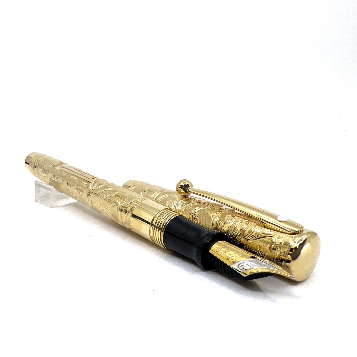 Sheaffer Commemorative Limited Edition Gold-Plated Fountain Pen - Medium 18kt Gold Nib