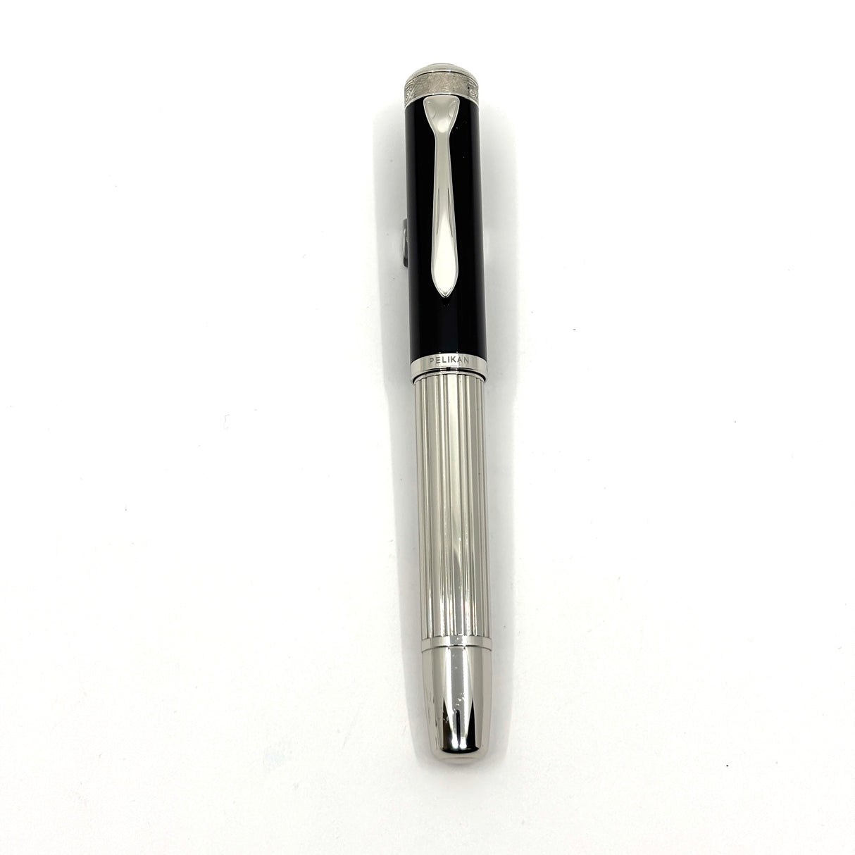 Pelikan M7005 Majesty Fountain Pen - Black Cap/Sterling Silver Barrel