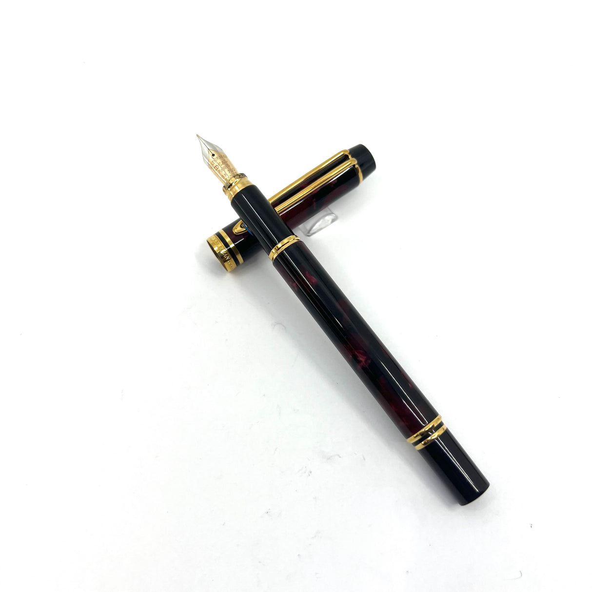 Waterman Rhapsody Burgundy Marble Fountain Pen - Fine 18kt Gold Nib