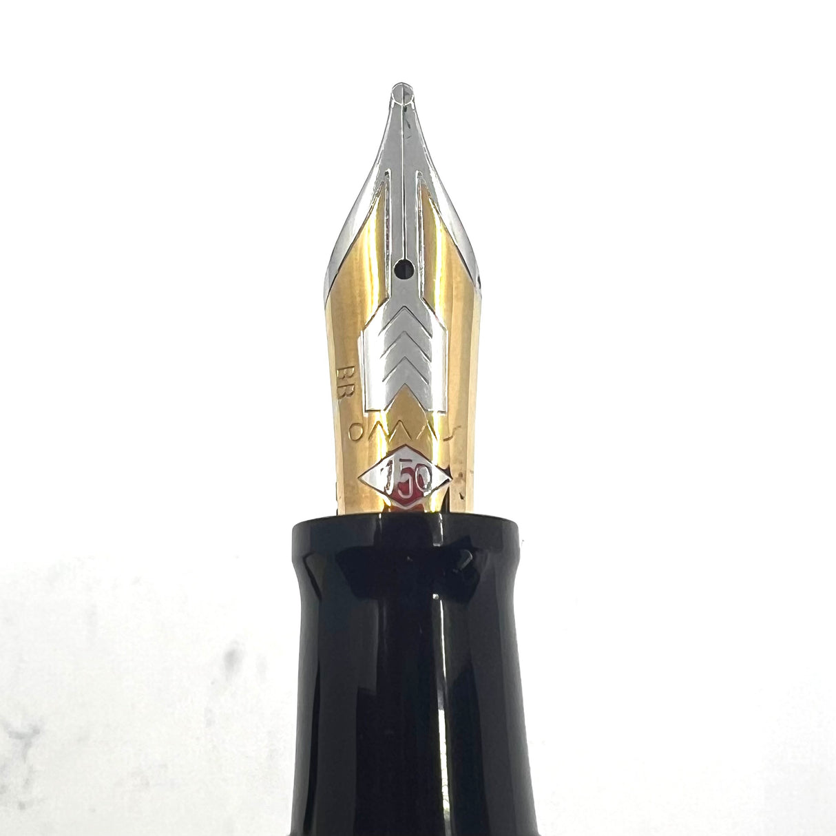 OMAS Senior Paragon Extra - Large Black Fountain Pen - Flexible Double Broad 18K Nib