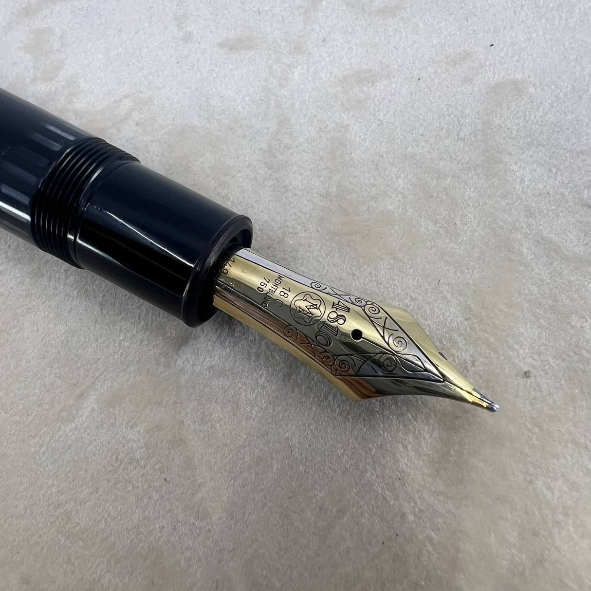 Montblanc Meisterstuck #146 LeGrand Black Fountain Pen - Very Flexible Fine 14kt Gold Nib