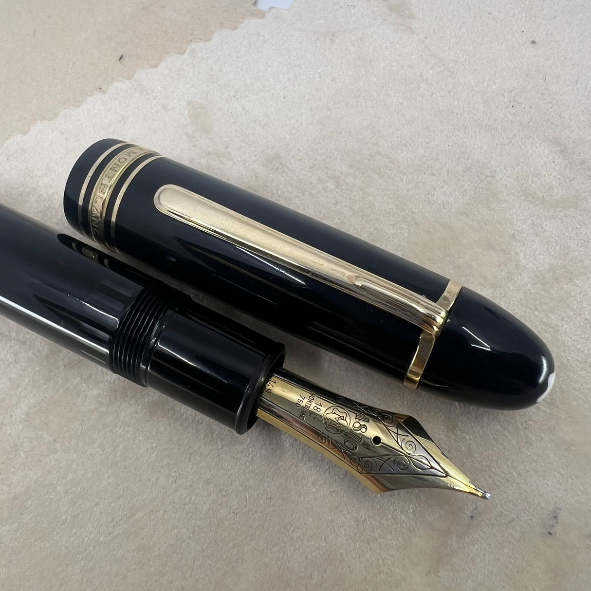 Montblanc Meisterstuck #146 LeGrand Black Fountain Pen - Very Flexible Fine 14kt Gold Nib
