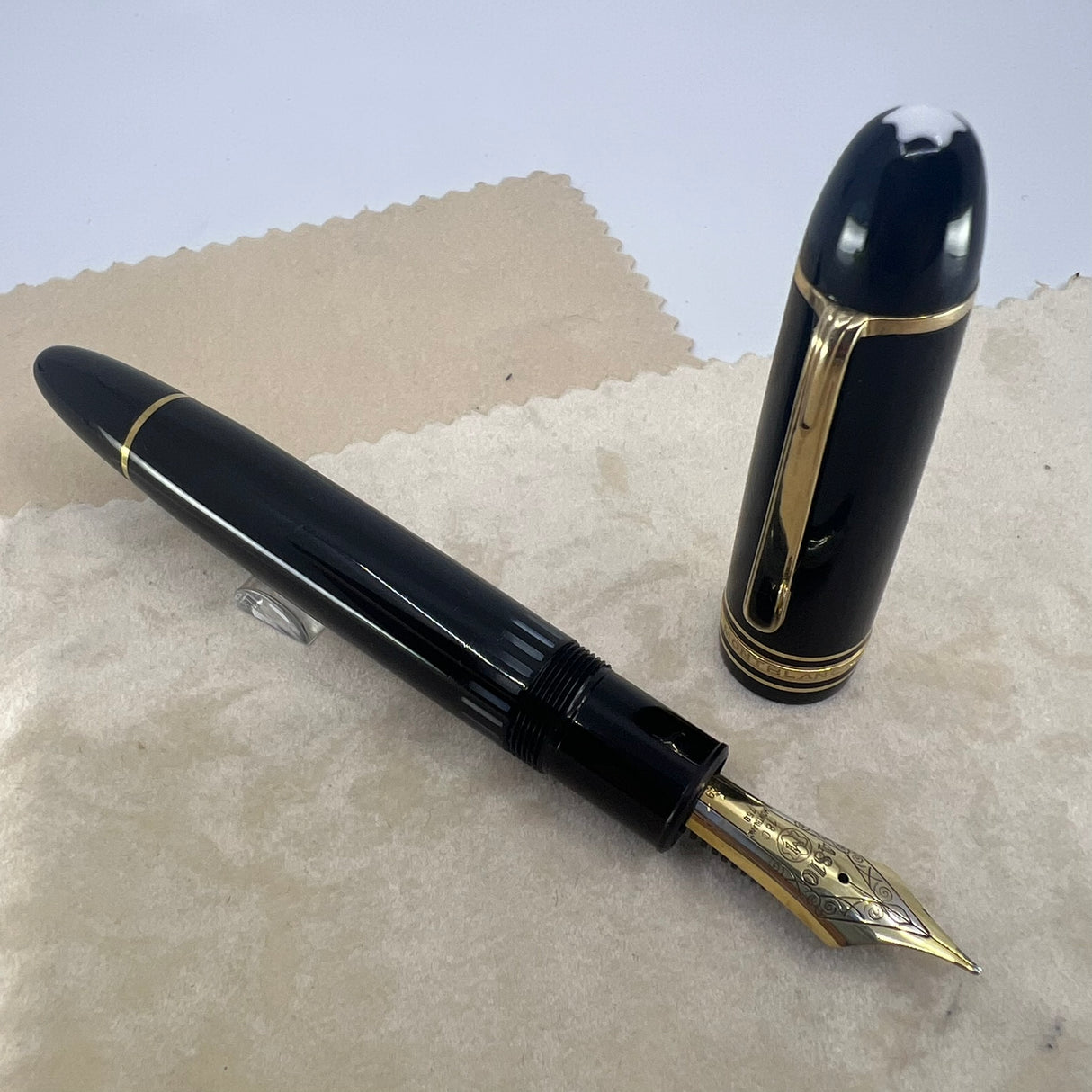Montblanc Meisterstuck #146 LeGrand Black Fountain Pen - Very Flexible Fine 14kt Gold Nib