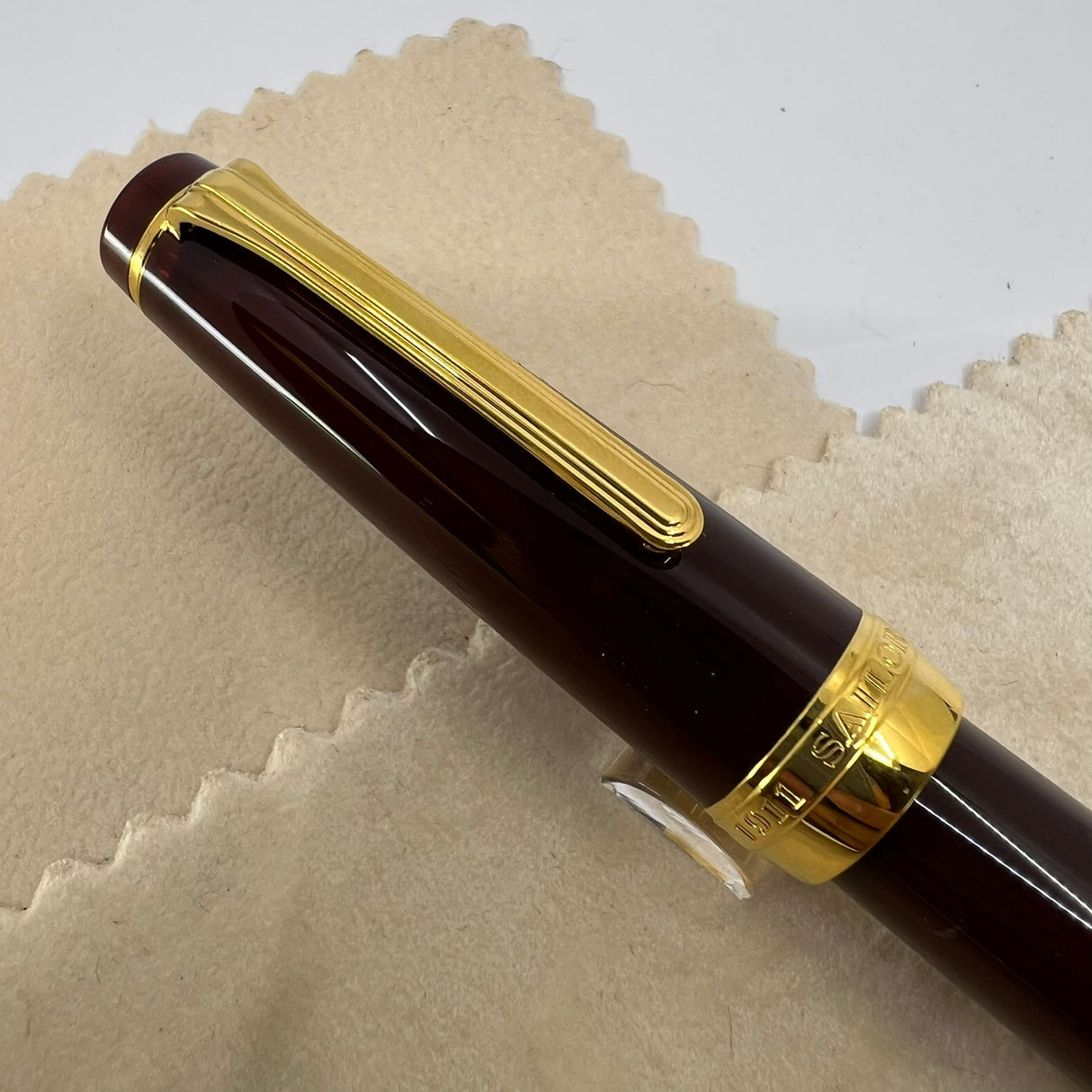 Sailor Standard Professional Gear Brown Fountain Pen - Extra Fine 21 Kt Gold Nib