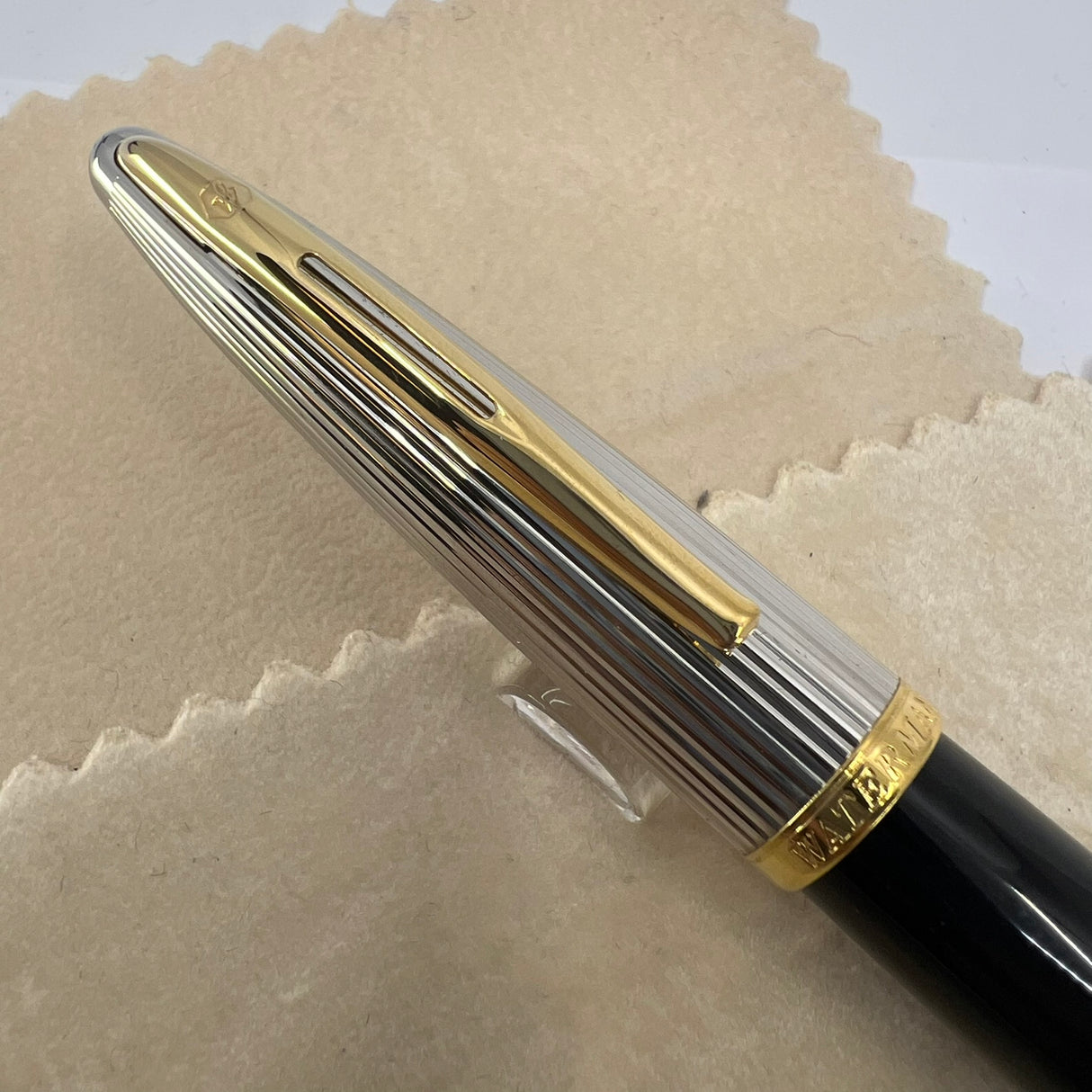 Waterman Carene Deluxe Black Barrel/Silver-Plated Cap Fountain Pen - Fine 18 Kt Gold Nib