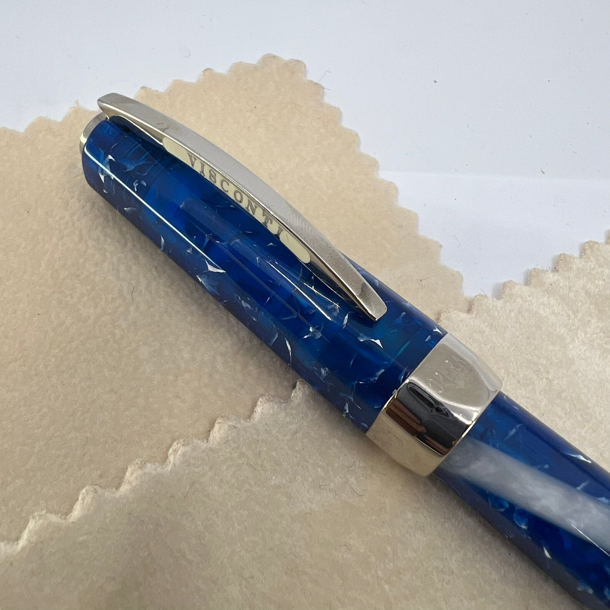 Visconti Opera Elements Speckled "Water" Blue/Lustrous White Fountain Pen - Fine 14Kt Gold Nib