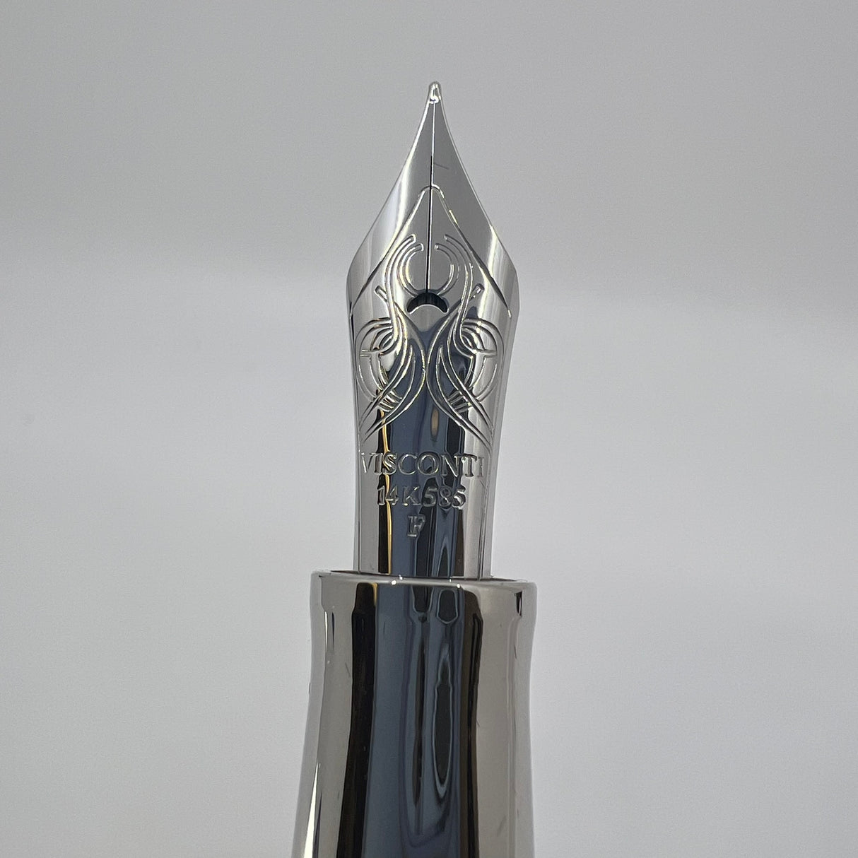 Visconti Opera Elements Speckled "Water" Blue/Lustrous White Fountain Pen - Fine 14Kt Gold Nib