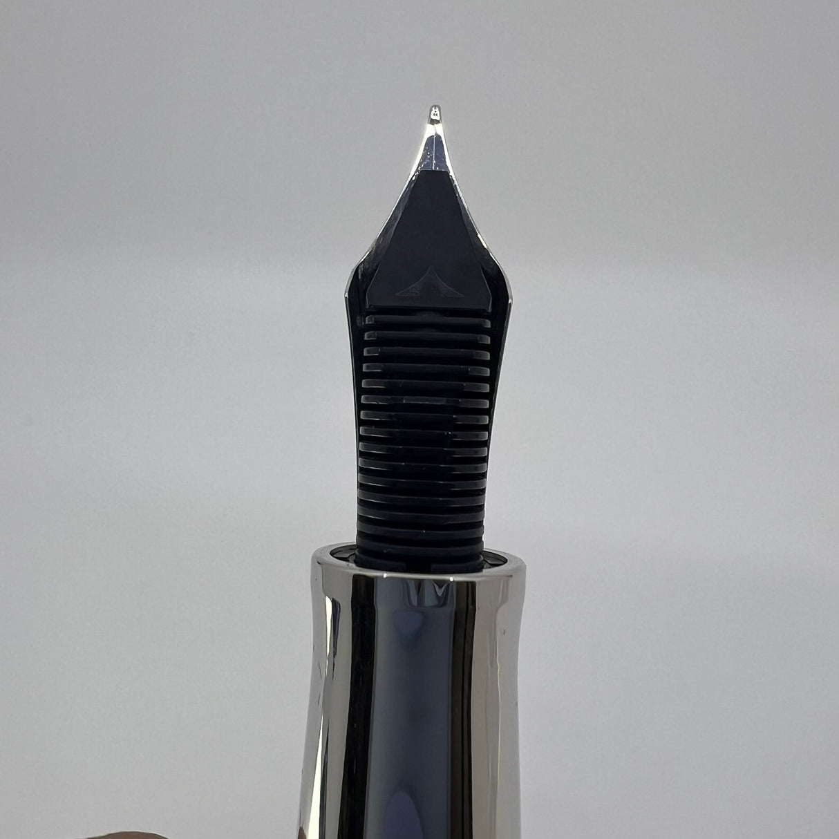 Visconti Opera Elements Speckled "Water" Blue/Lustrous White Fountain Pen - Fine 14Kt Gold Nib