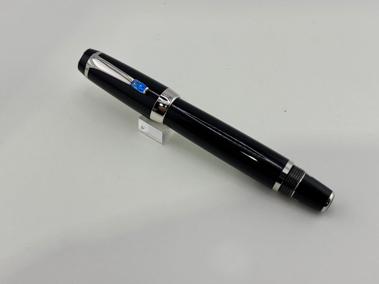 Montblanc Boheme Retractable Nib Black Rhodium Trim Blue Gem Fountain Pen