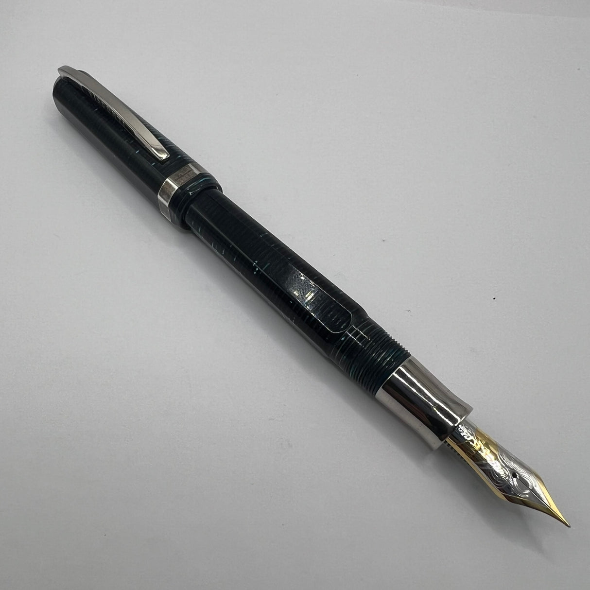 Visconti Wall Street Glittering Blue Celluloid Fountain Pen - Fine 14kt Gold Nib
