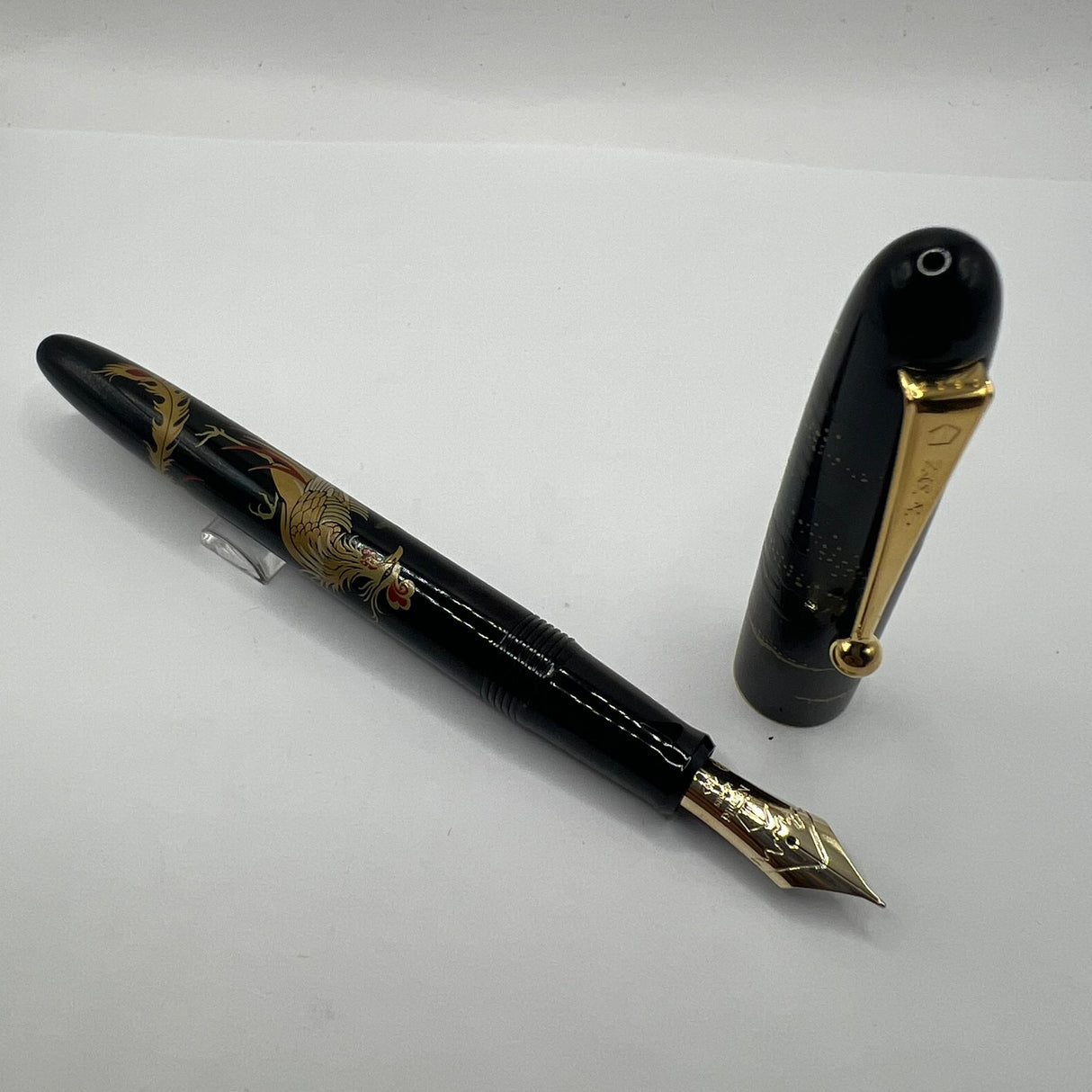 Namiki Nippon Art Chinese Phoenix Fountain Pen - Medium 14kt Gold Nib