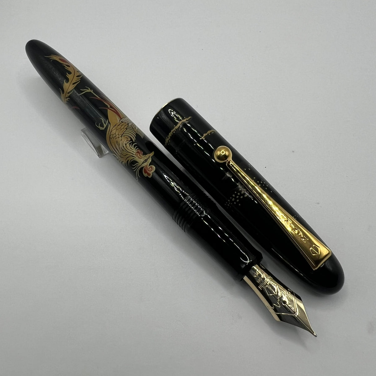 Namiki Nippon Art Chinese Phoenix Fountain Pen - Medium 14kt Gold Nib