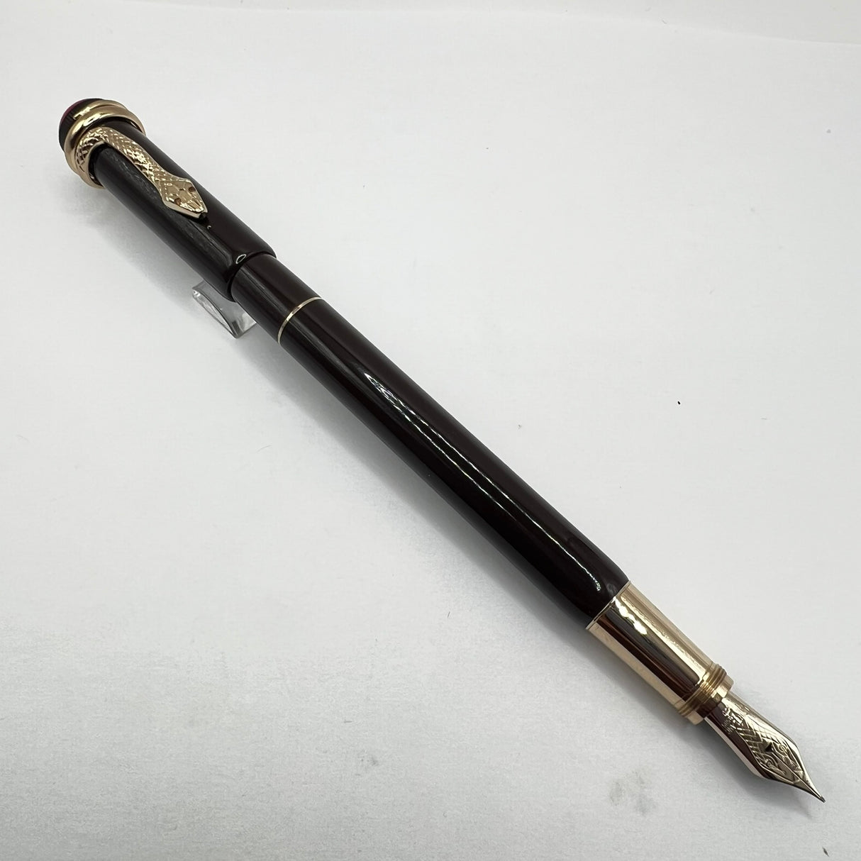 Montblanc Heritage Rouge Et Noir Tropic Brown Fountain Pen - Fine 14kt Gold Nib