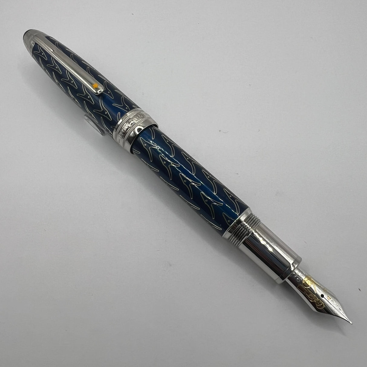 Montblanc Meisterstuck LeGrand Solitaire Special Edition Le Petit Prince & Fox Fountain Pen - Fine 18kt Gold Nib