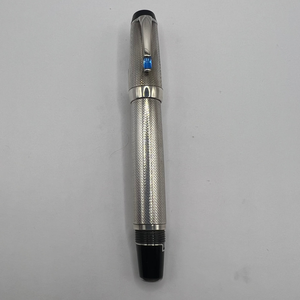 Montblanc Boheme Sterling Silver Barleycorn Retractable Nib Fountain Pen - Medium 18kt Gold Nib