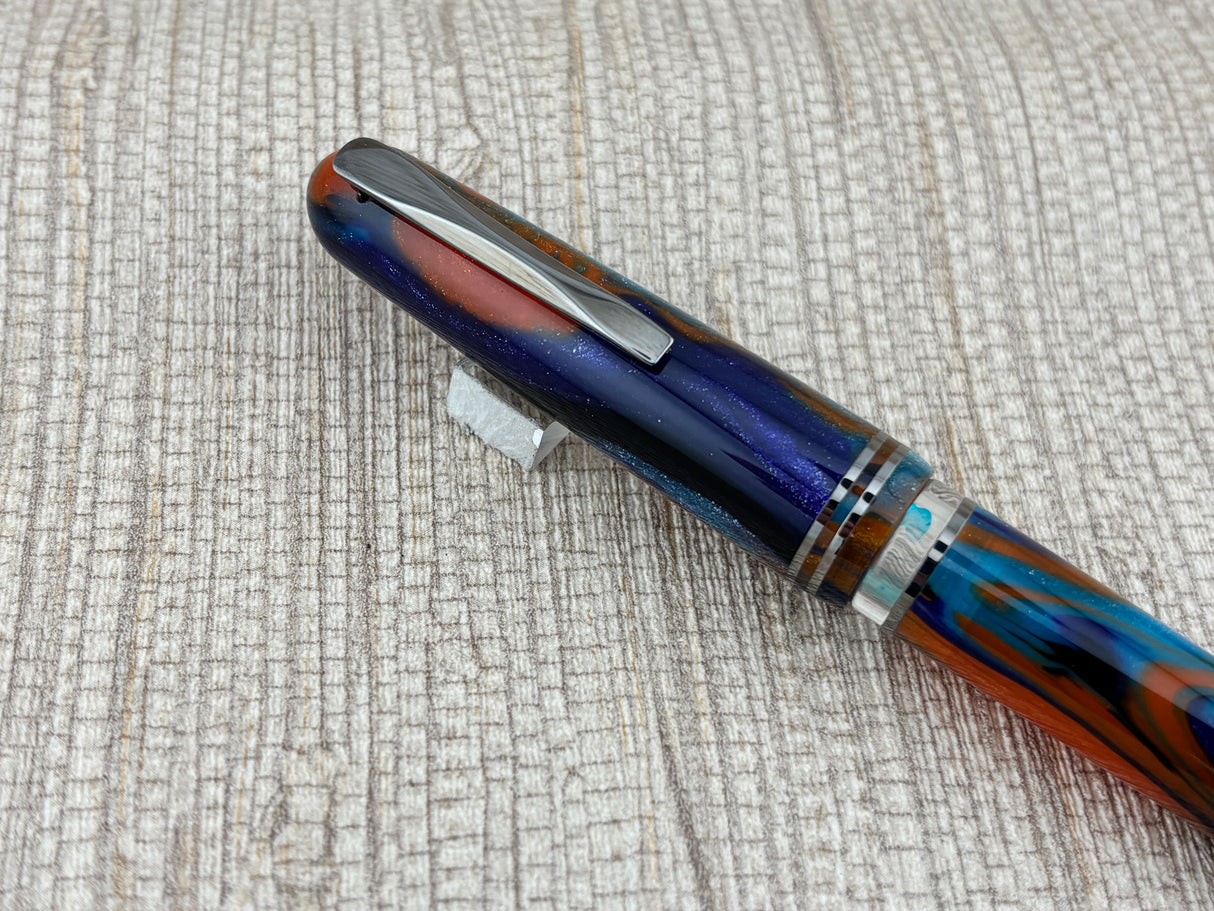 Gioia Metis Iride Black Ruthenium Trim - Fountain Pen