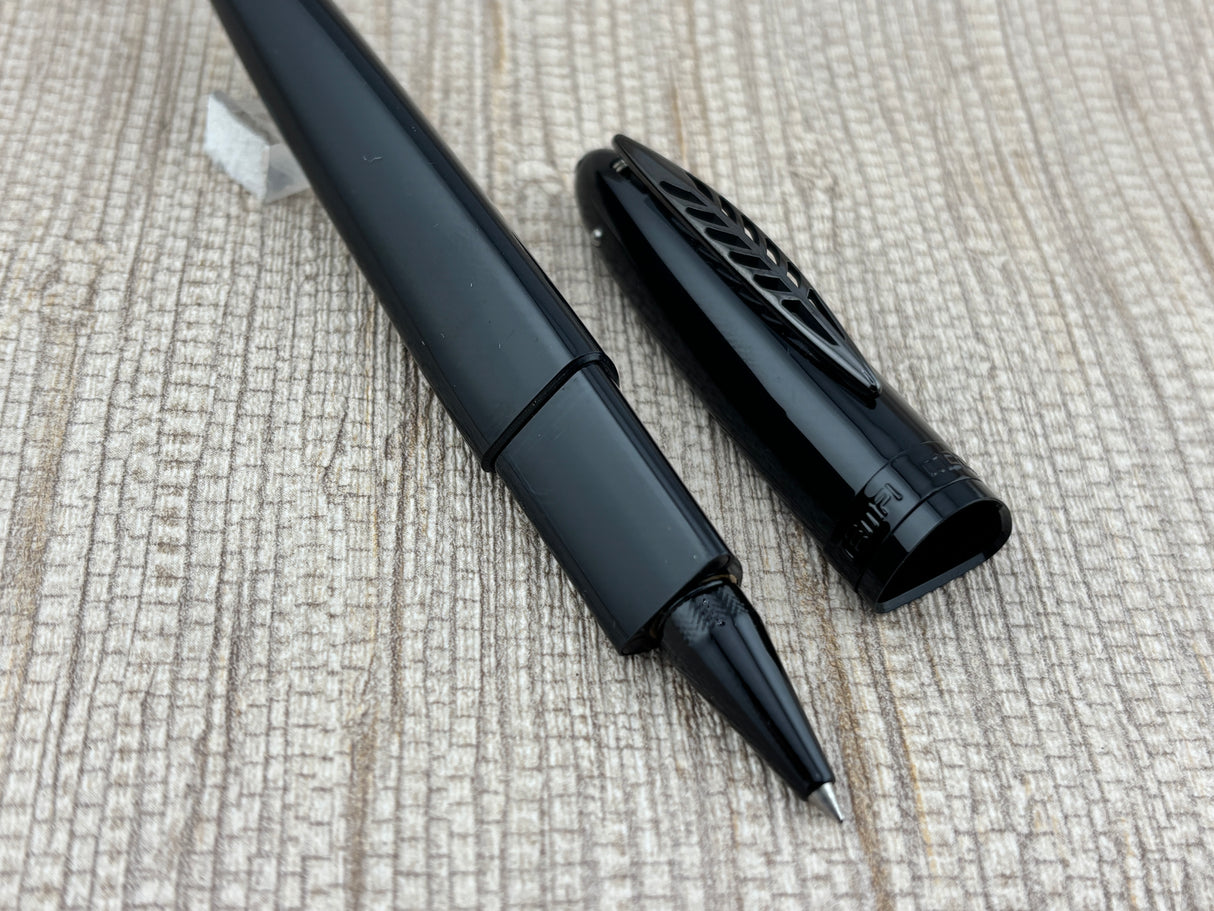 Pineider Tempi Moderni Black - Triangular Pen - Rollerball Pen