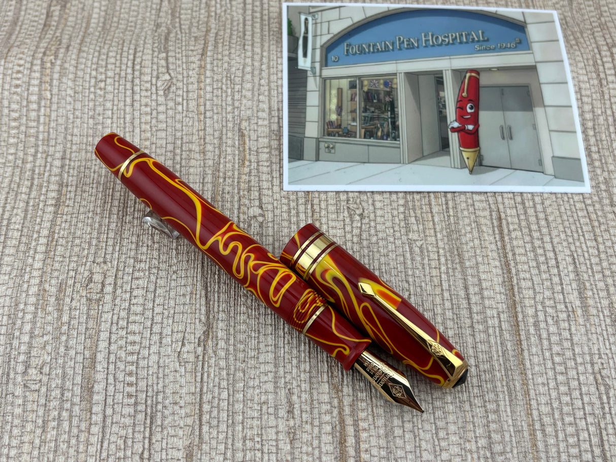Conway Stewart Model "100" Yellow Swirl Fountain Pen - Medium Italic 18kt Gold Factory Nib (Circa 2005)