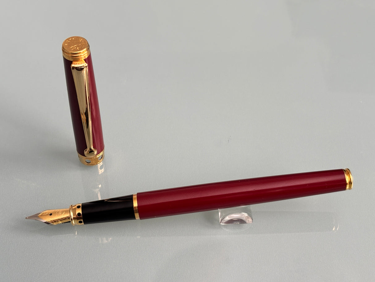 Reden's Paris Burgundy Made in France - Fountain Pen circa 1985