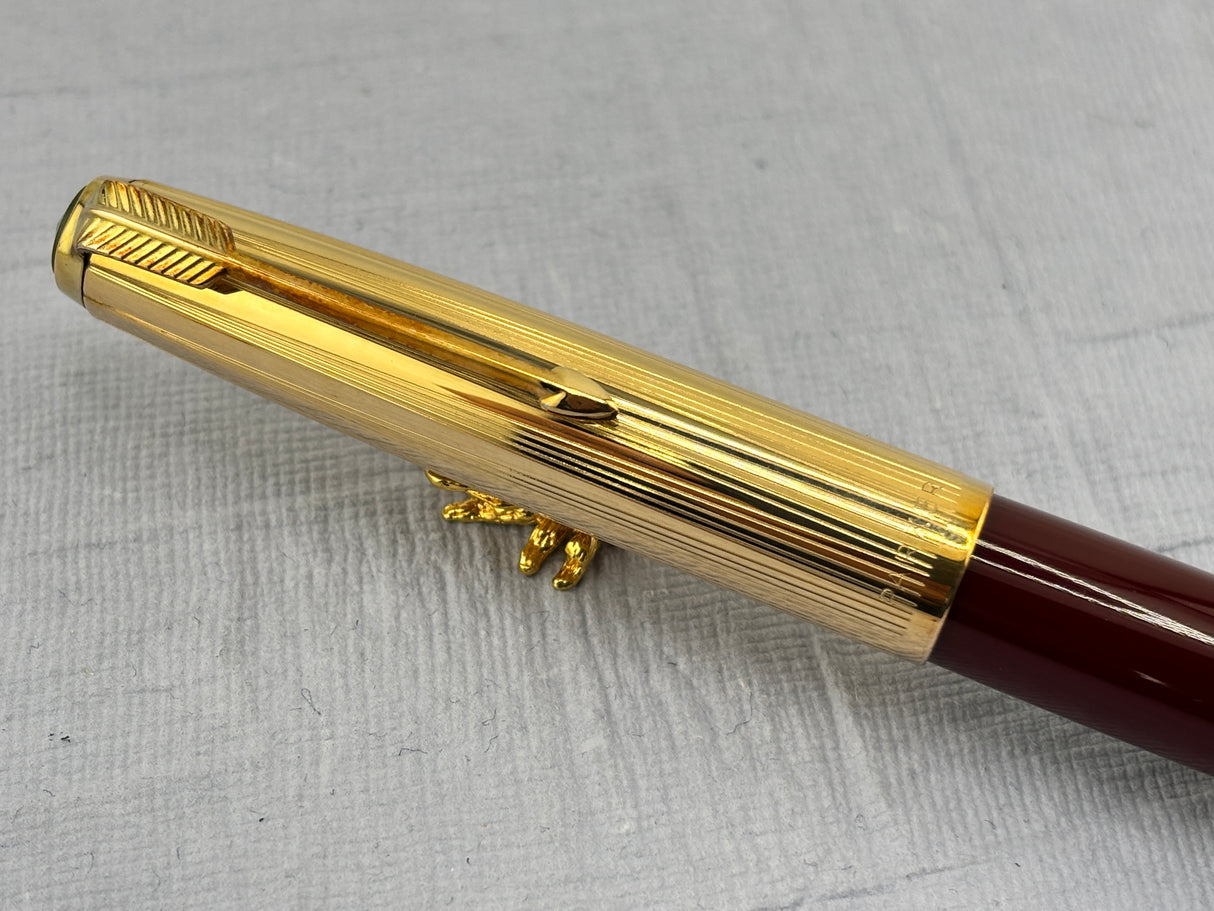 Parker 51 Burgundy 12CT Rolled gold cap - New old stock condition !