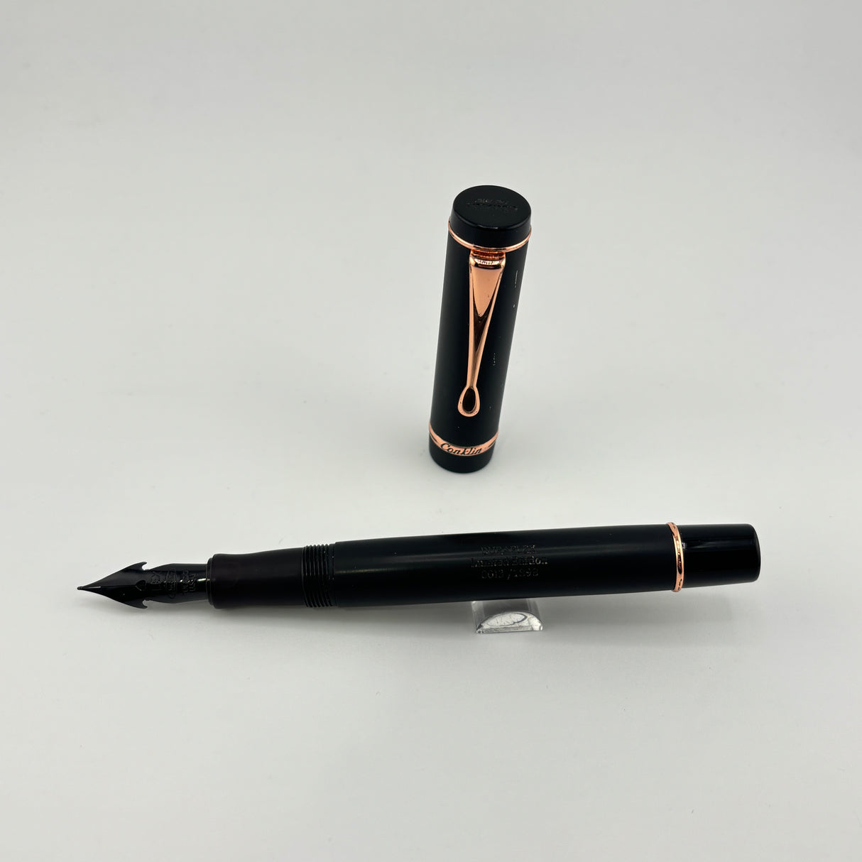 Conklin Duraflex Black Matte Limited Edition - Fountain Pen