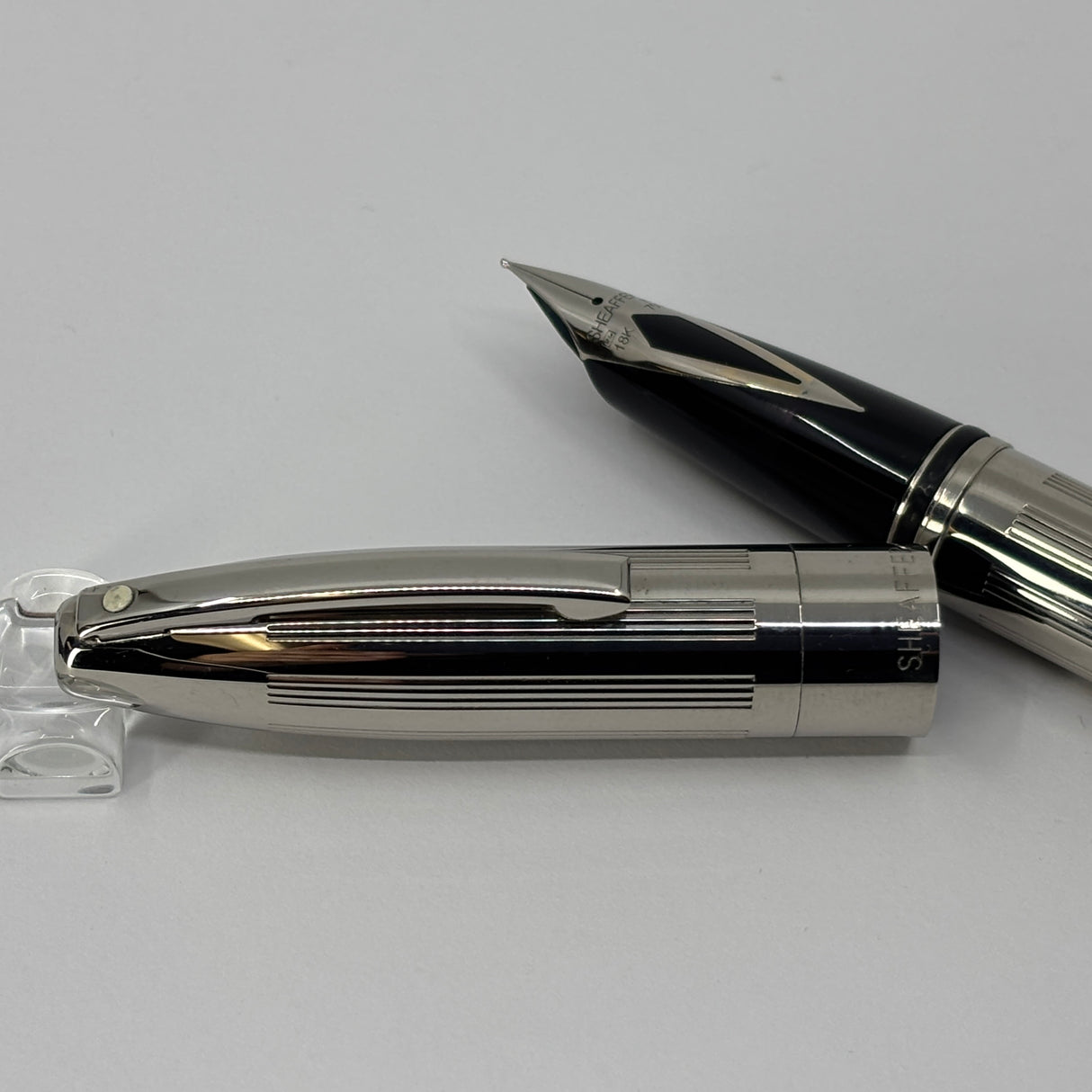 Sheaffer Legacy II Fountain Pen - Platinum-Plated Etched Vertical Line Design - Fine 18kt Gold Nib