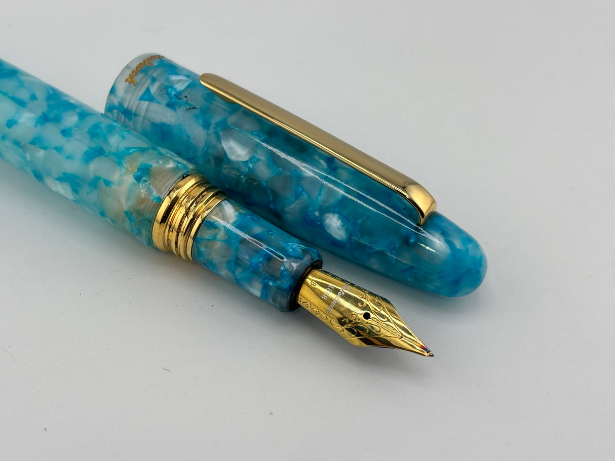 Esterbrook Oversized Estie Sea Glass Fountain Pen - Broad Gold-Plated Nib
