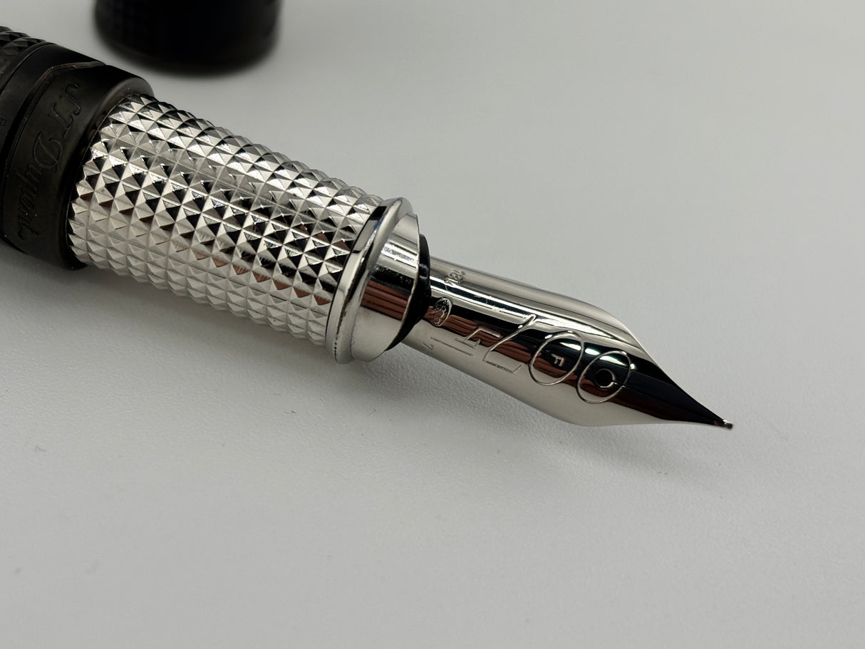 S.T. Dupont James Bond 007 PVD Gunmetal Finish Limited Edition Fountain Pen - Fine 18kt Gold Nib
