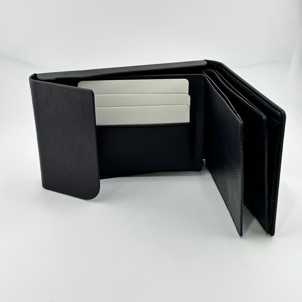 Omas Wallet 100% Black Italian for card and cash !